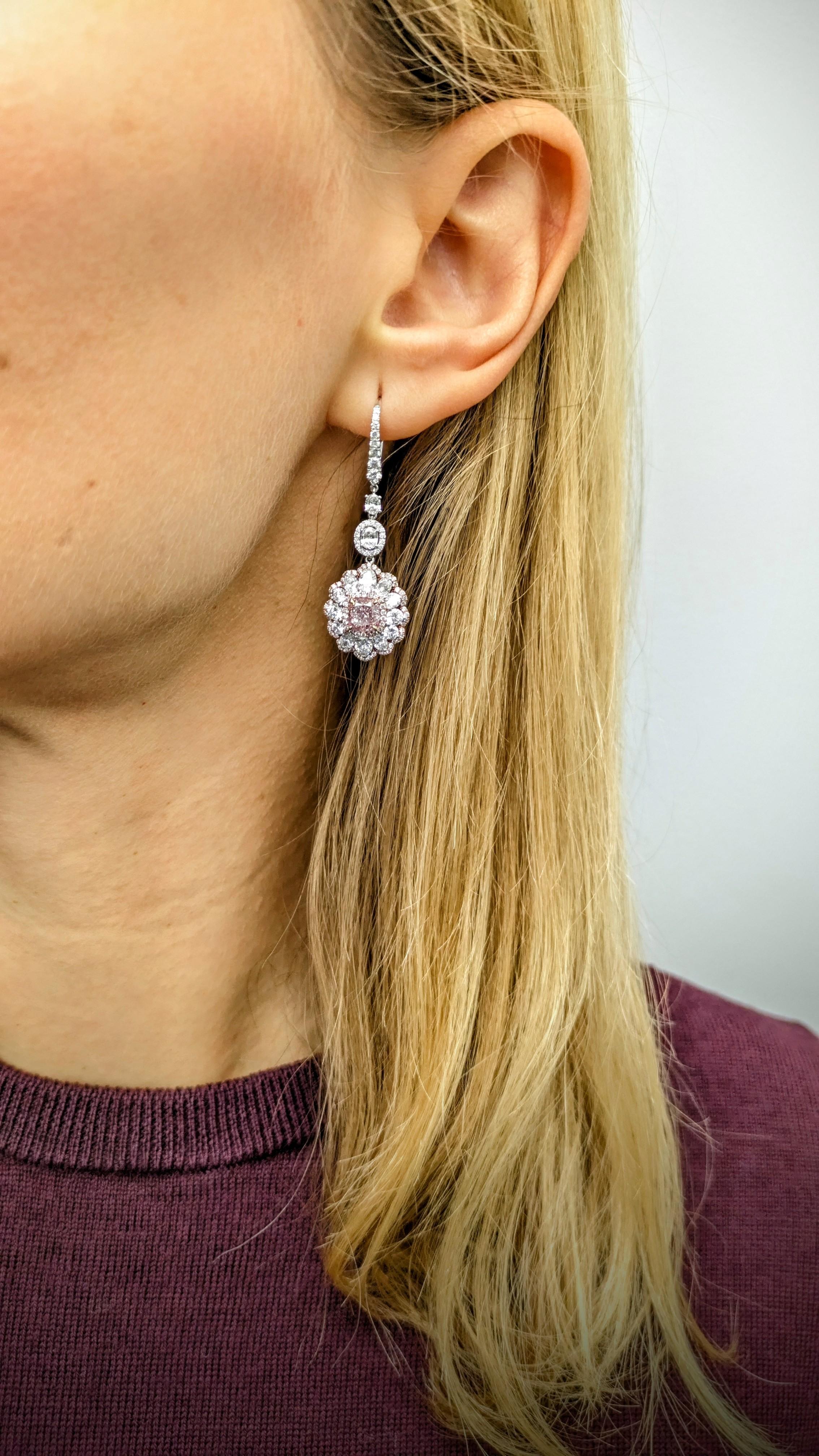 Certified 1 carat very light pink & white diamond Drop earrings in 18K Gold