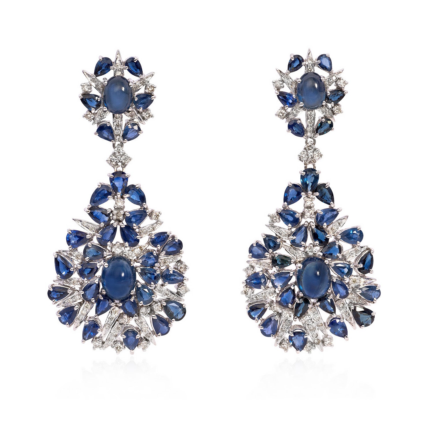 24 Carats Blue Sapphire and 4 Carats Diamond Drop Earring Earring