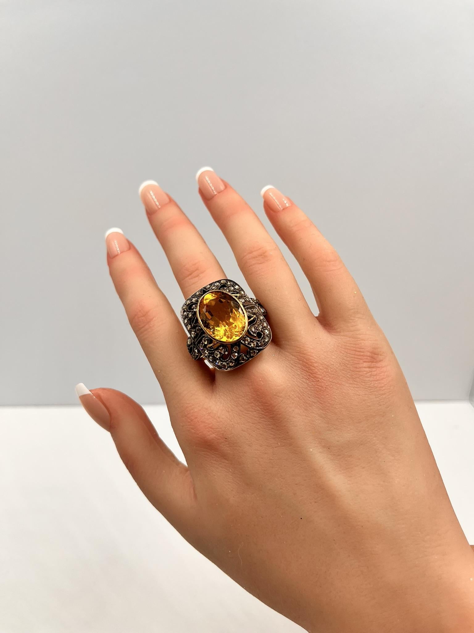 Antique 18k Gold Ring with 12.9ct Citrine and 1.4ct Diamonds