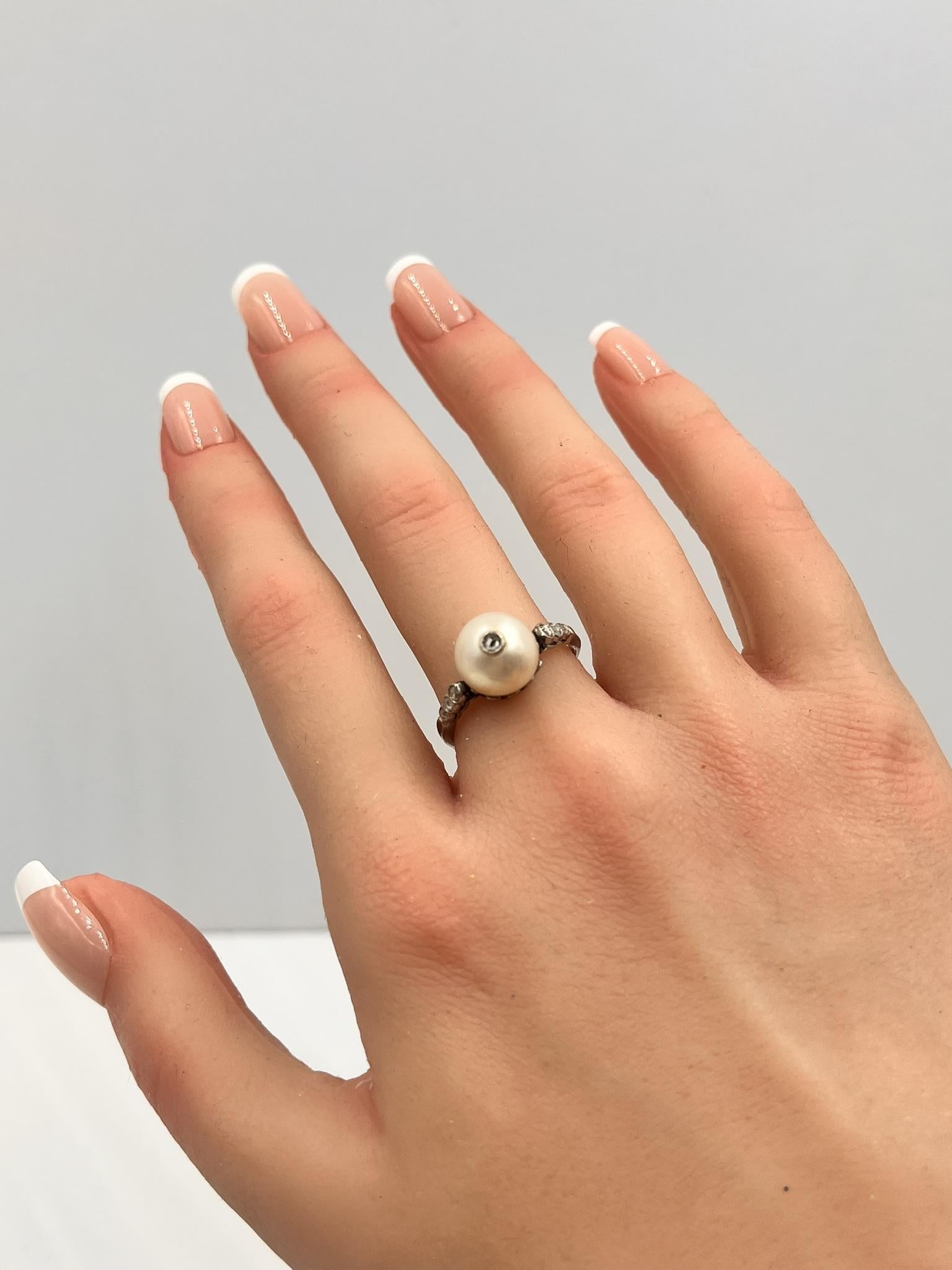 Pearl Platinum Ring