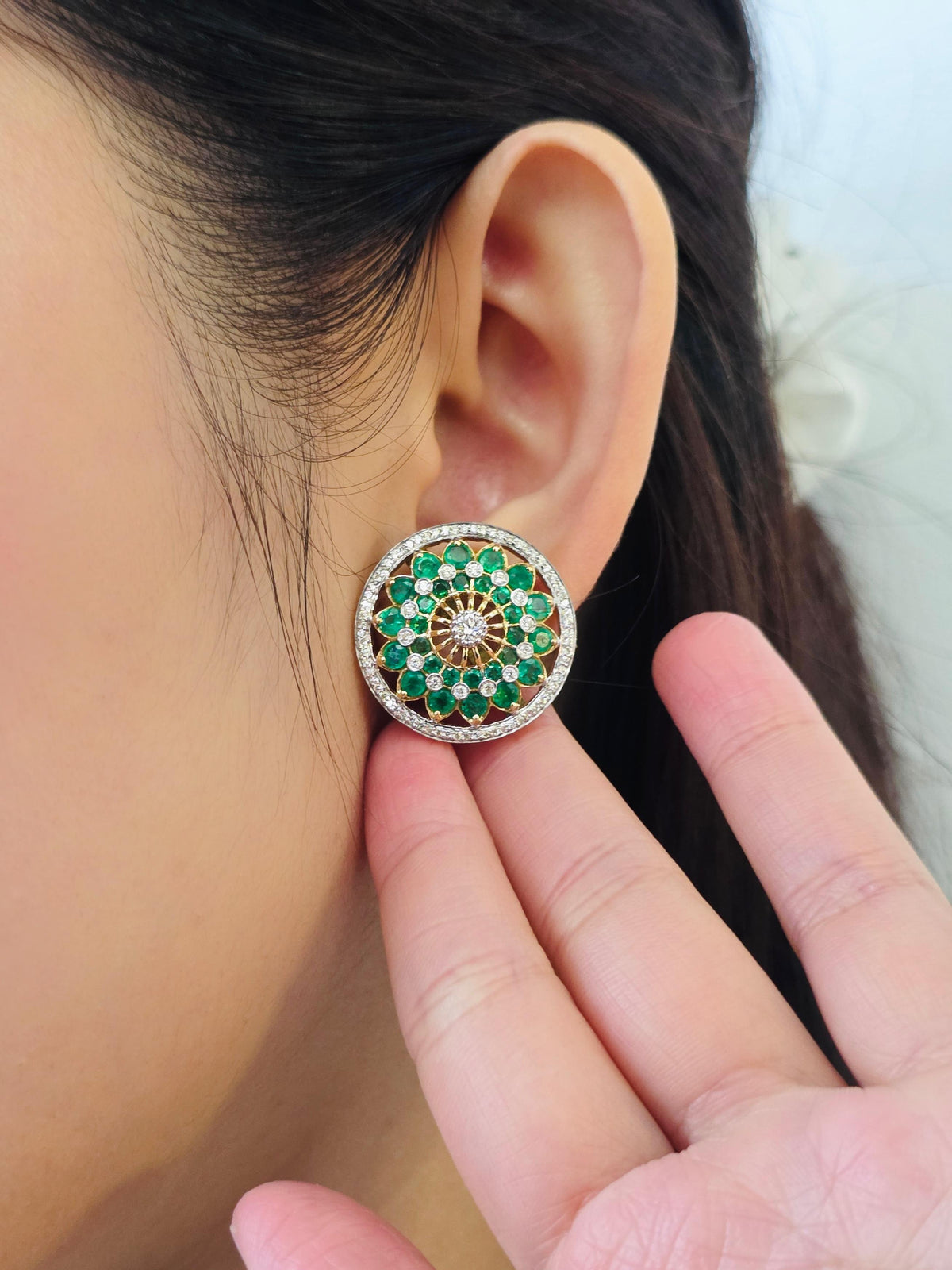 18k Yellow Gold Earrings with 2.4ct Emeralds &amp; 1.0ct Diamonds