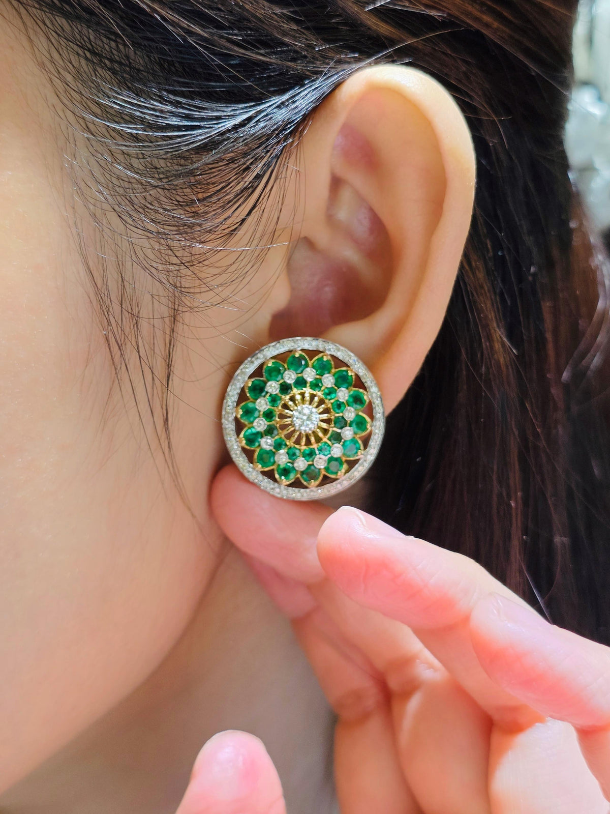 18k Yellow Gold Earrings with 2.4ct Emeralds &amp; 1.0ct Diamonds