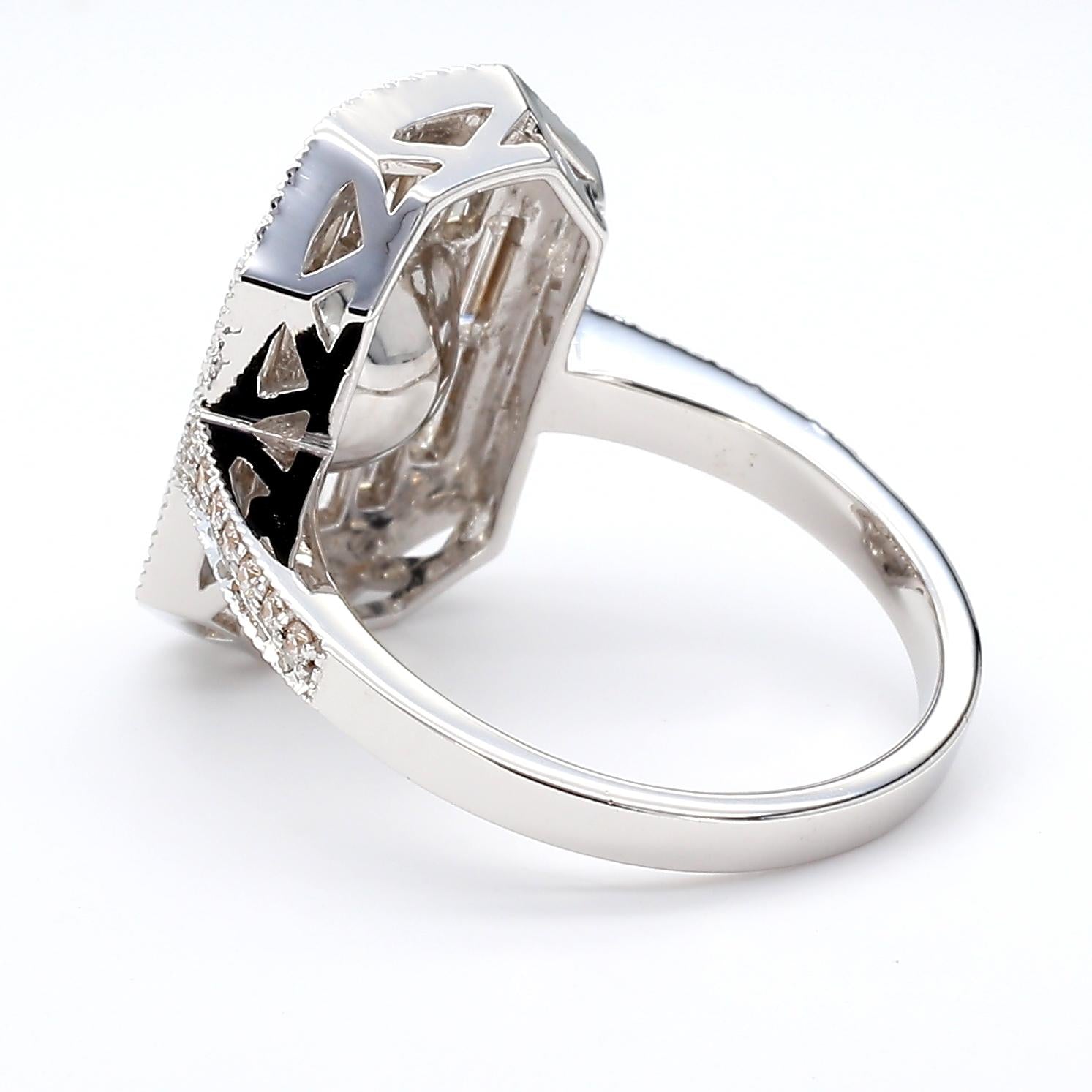 18k Gold Ring with 1.66ct Yellow Diamond and White Halo