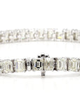 18k Gold Tennis Bracelet with 12.72ct Baguette Diamonds VVS2 I Grade
