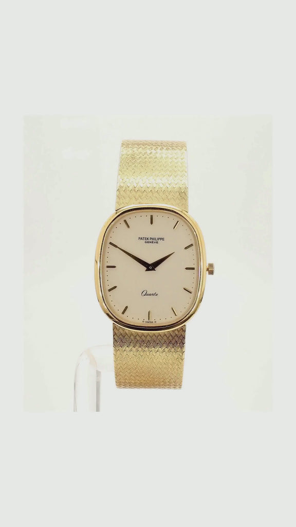 Patek Philippe Grand Ellipse circa 1980 in 18k yellow gold with ivory dial