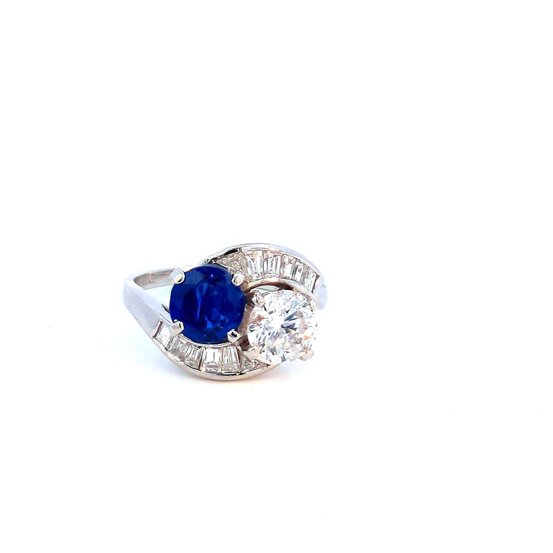 1.56 Carats Blue Sapphire And 1.30 Carats Diamond 2 Stone Ring