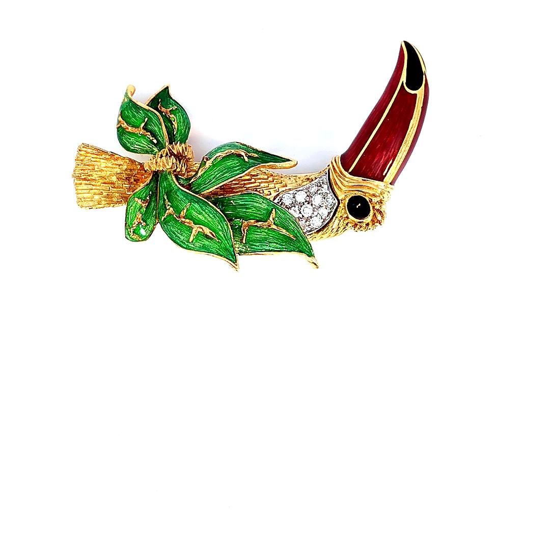 Toucan Diamond and Enamel Vintage 1950s Pin 18K Gold